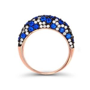 Elegant Blue and White Gemstone Ring